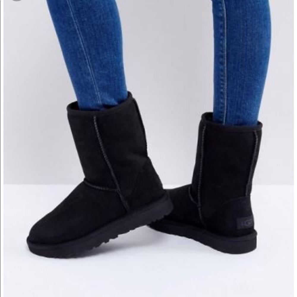 ISO UGGS women’s sz 10 Black Grey Pendleton Red